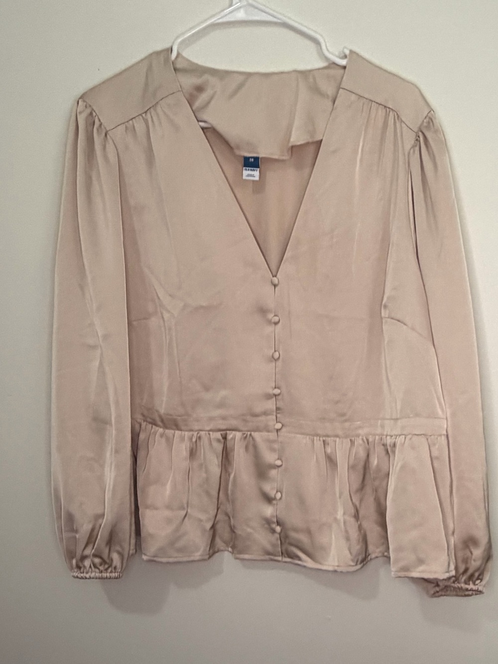 Old Navy Cream Button-Front Peplum Blouse